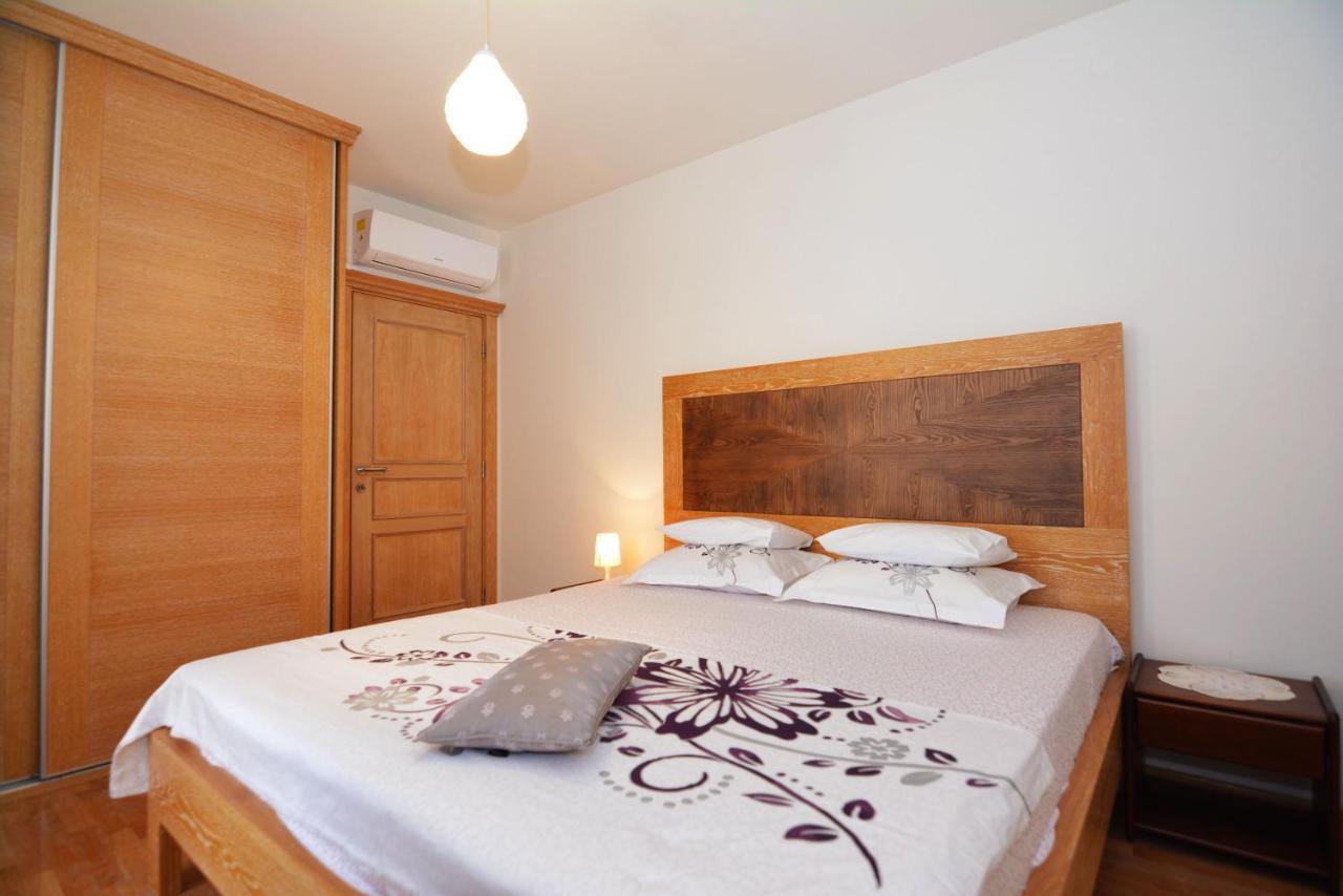 Apartments Olive Котор Екстер'єр фото