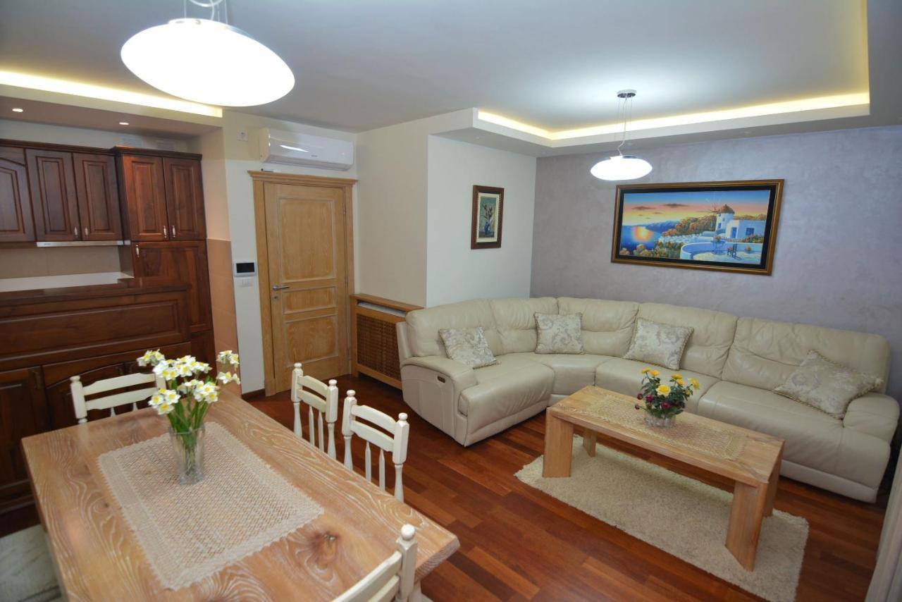 Apartments Olive Котор Екстер'єр фото