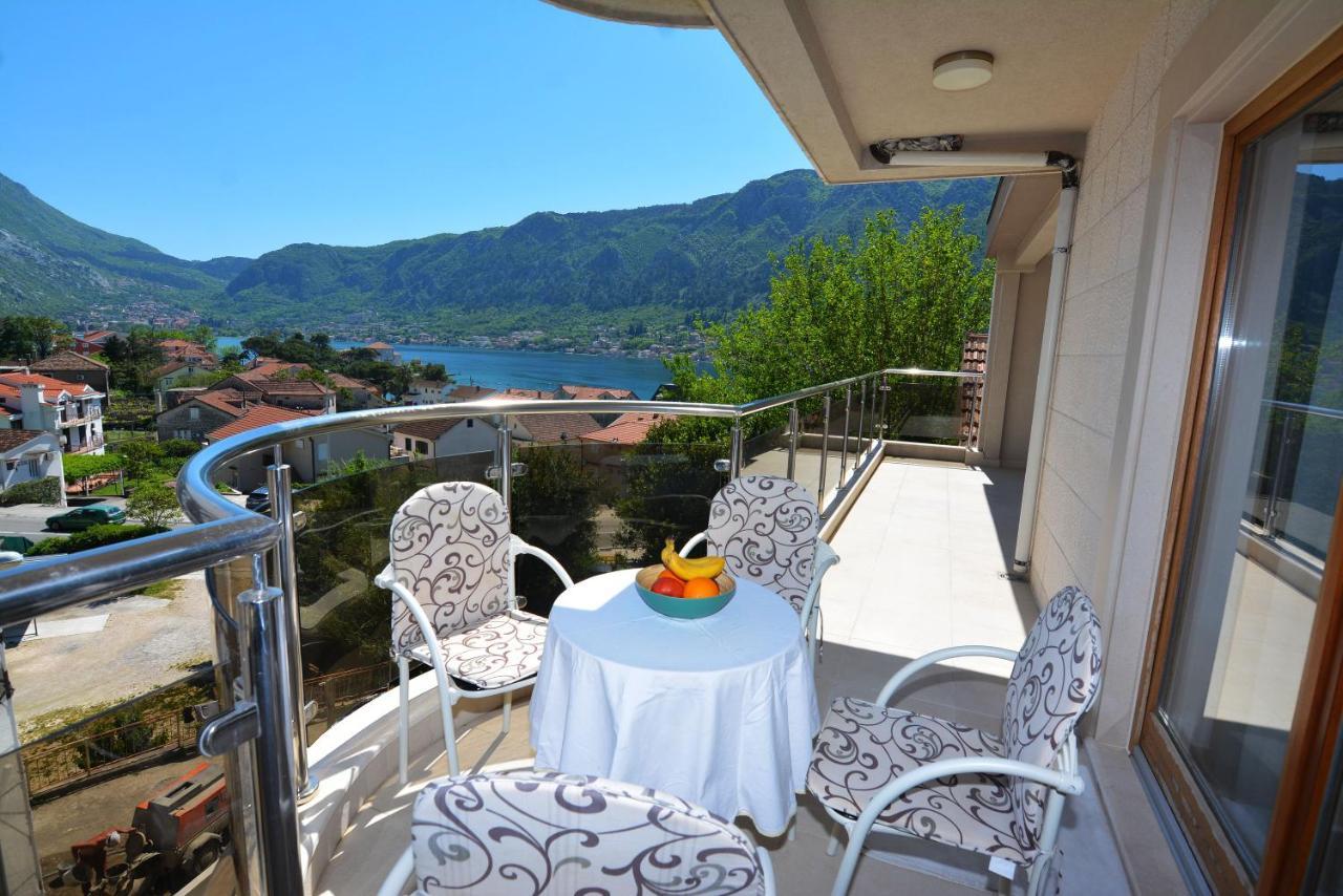 Apartments Olive Котор Екстер'єр фото