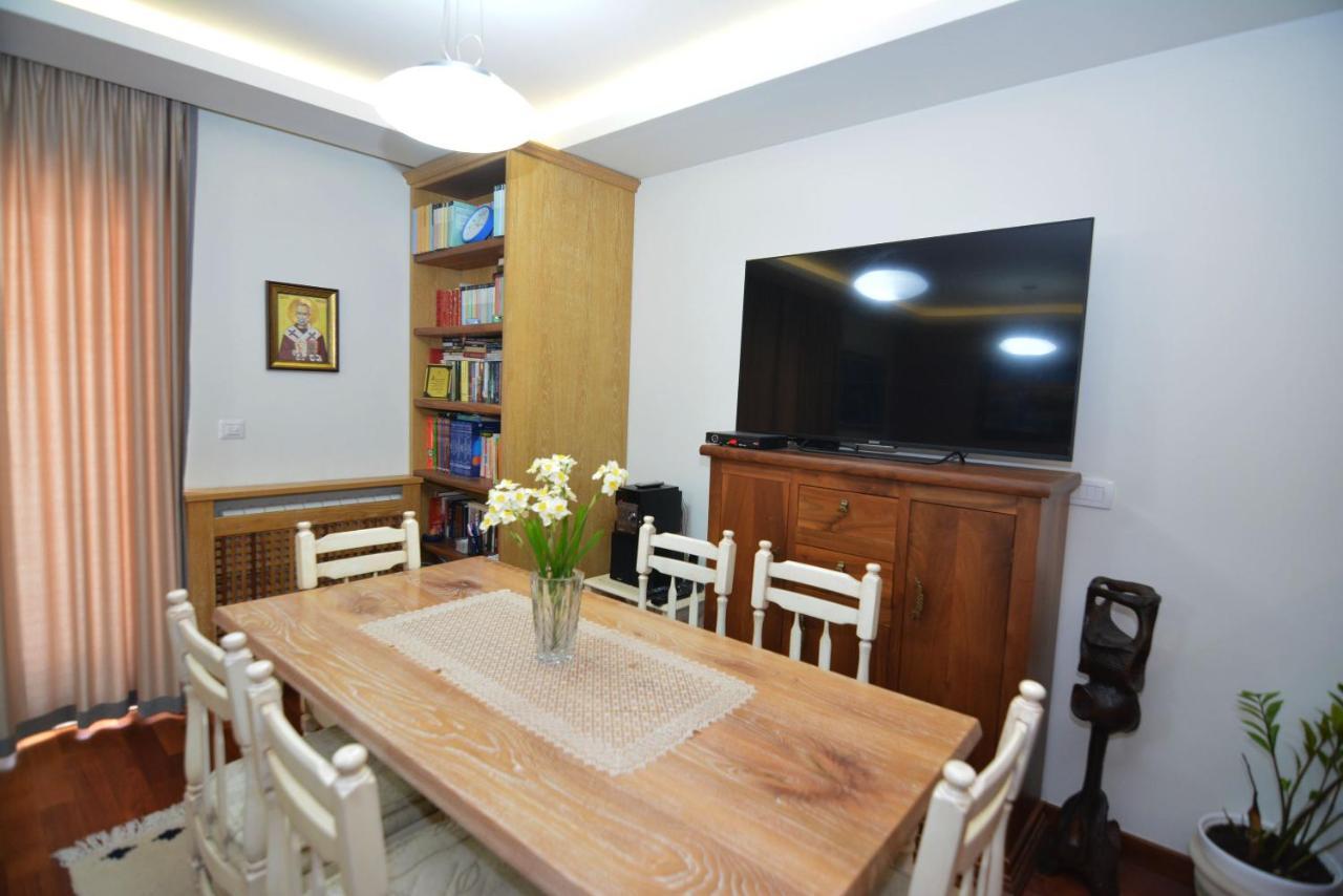 Apartments Olive Котор Екстер'єр фото