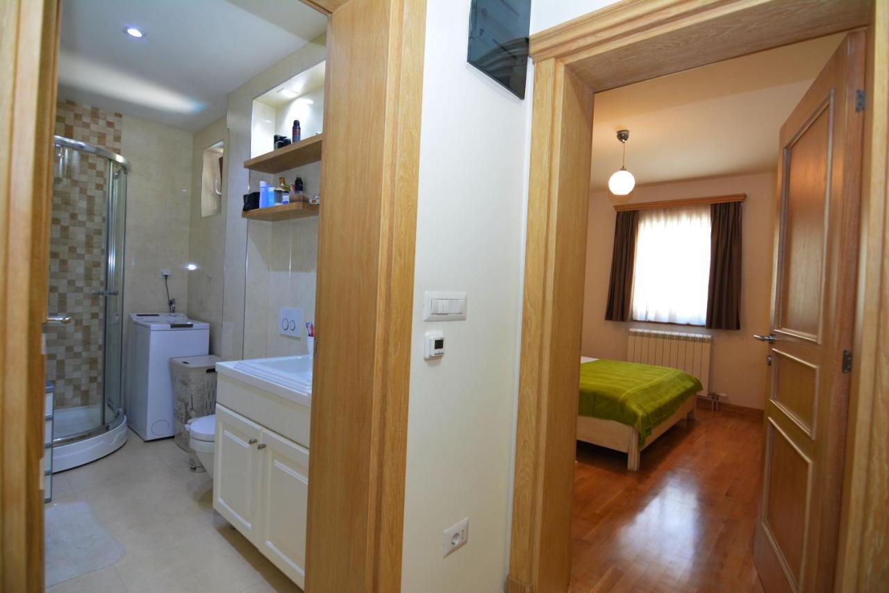 Apartments Olive Котор Екстер'єр фото