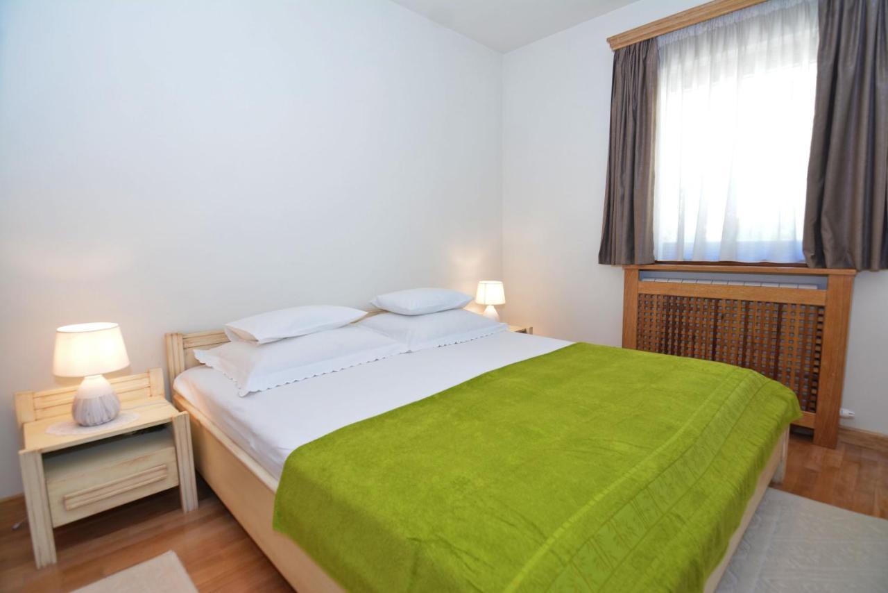 Apartments Olive Котор Екстер'єр фото