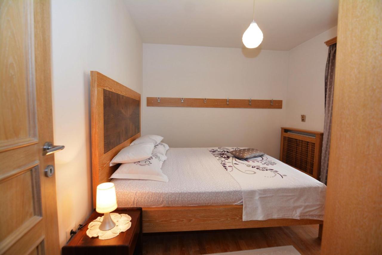Apartments Olive Котор Екстер'єр фото