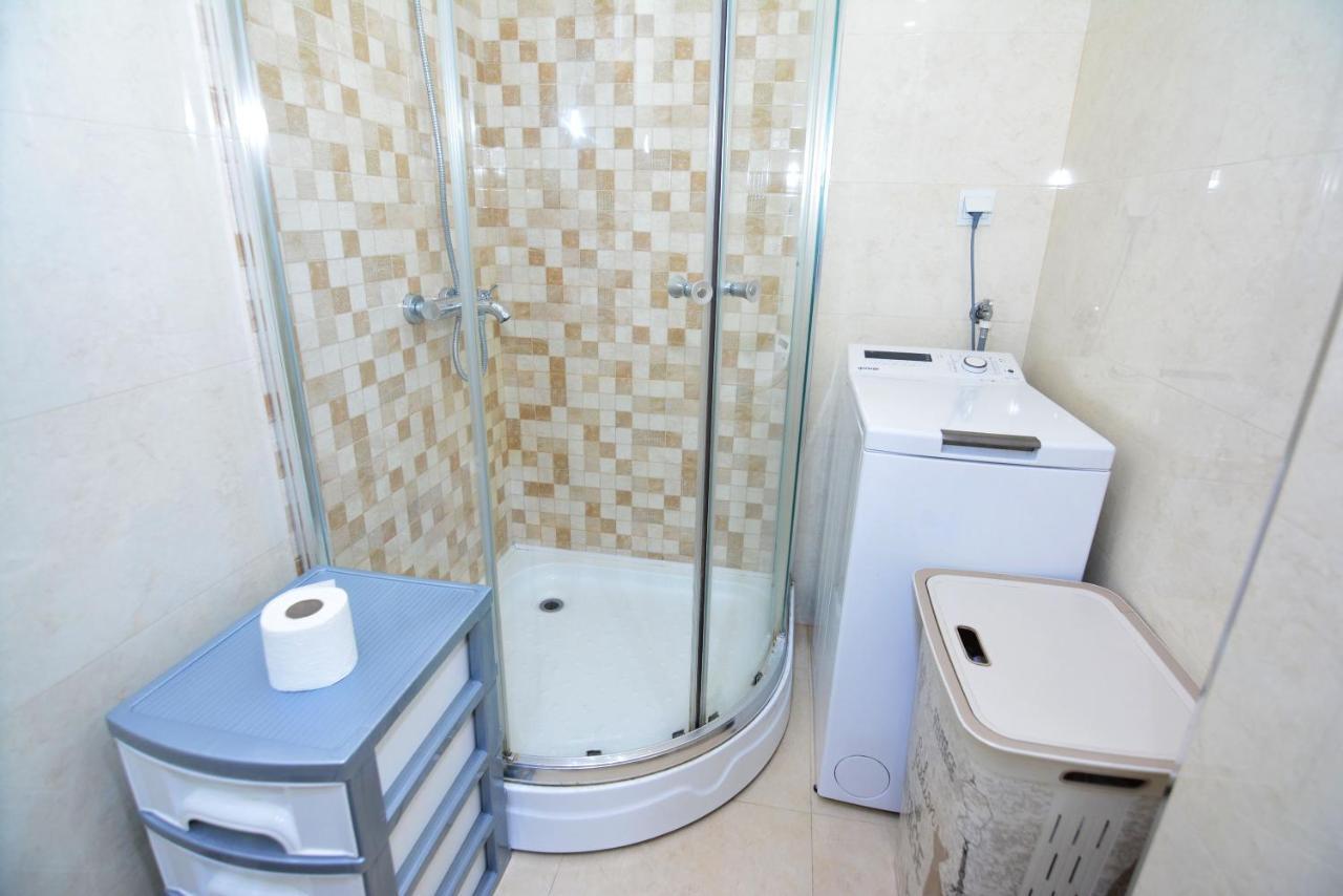 Apartments Olive Котор Екстер'єр фото