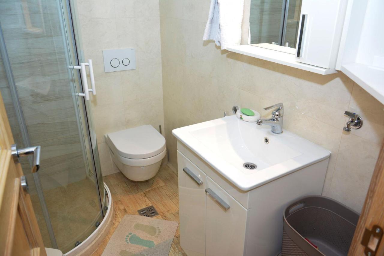 Apartments Olive Котор Екстер'єр фото