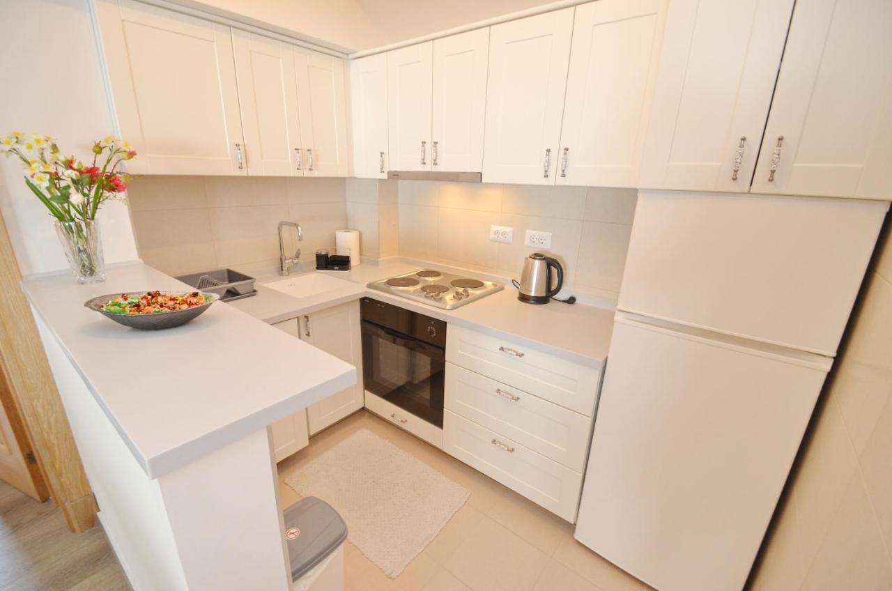 Apartments Olive Котор Екстер'єр фото