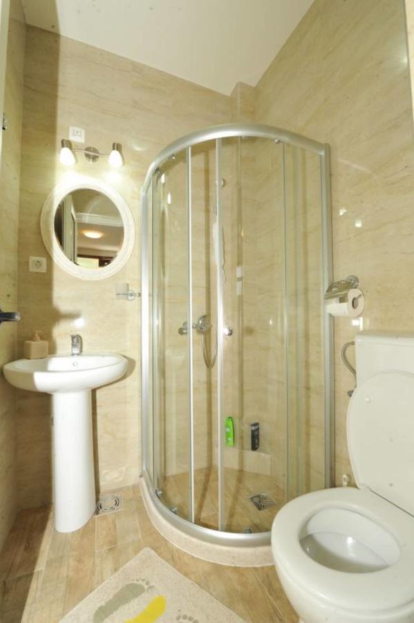 Apartments Olive Котор Екстер'єр фото