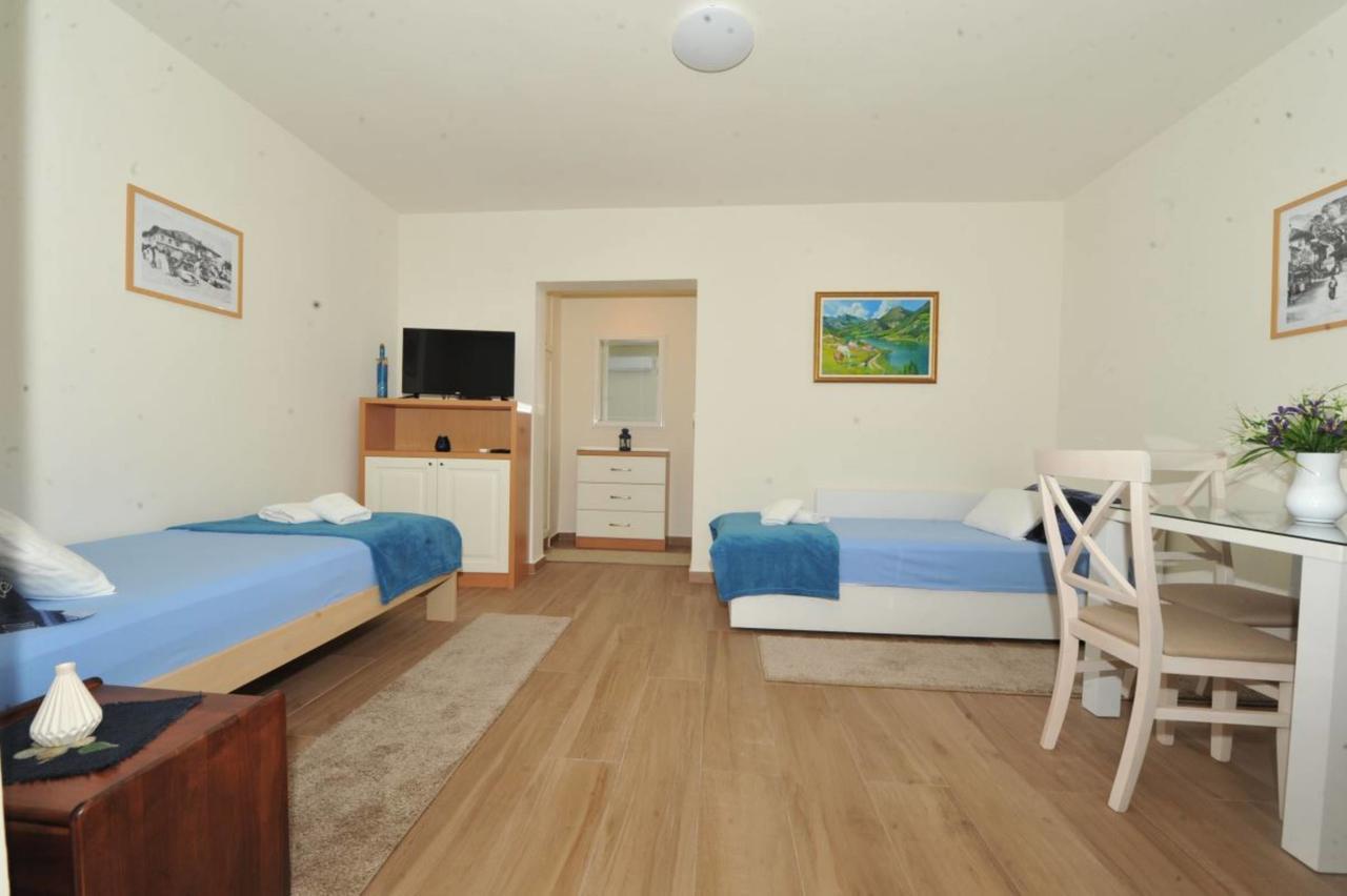 Apartments Olive Котор Екстер'єр фото