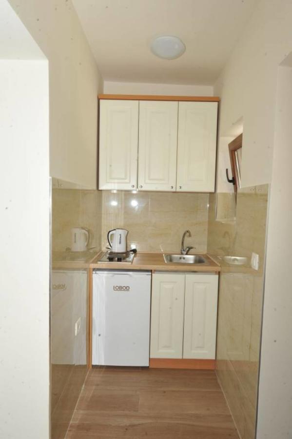 Apartments Olive Котор Екстер'єр фото